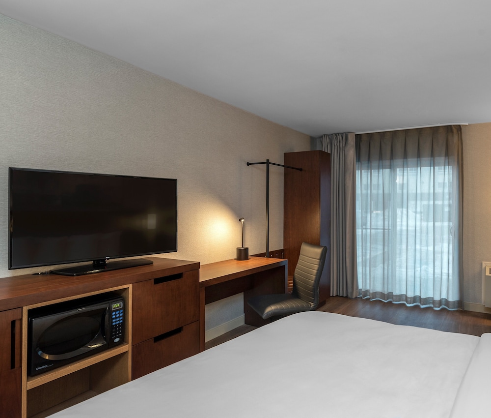 Room, 1 King Bed, Non Smoking photo 1
