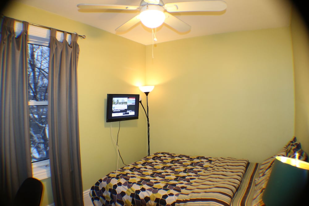 Deluxe Double Room, 1 Queen Bed, Shared Bathroom