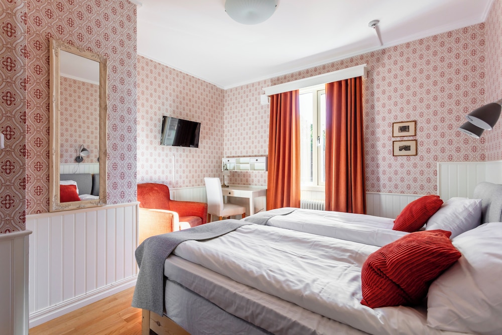 Standard Double Room photo 2