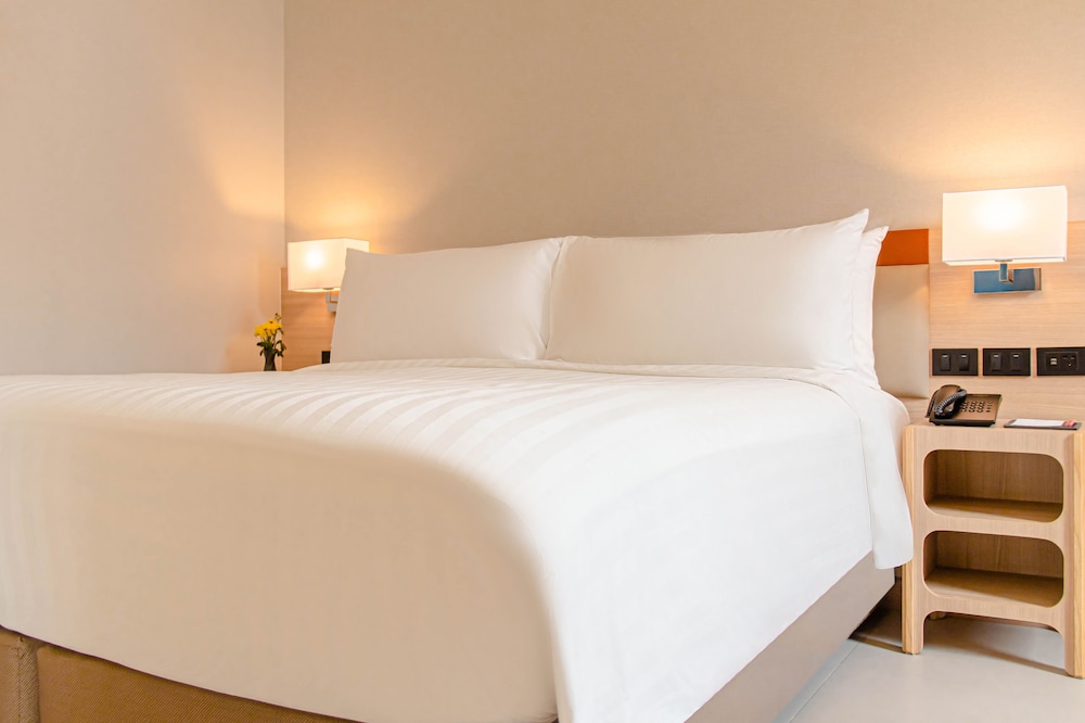 Superior King Room - Photo 4