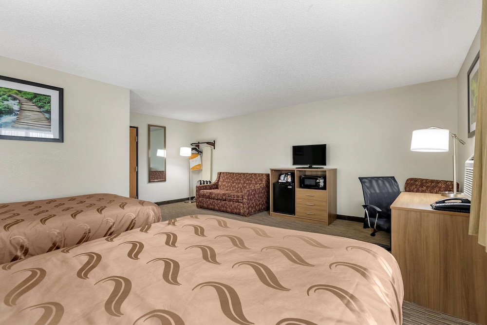 Room, 2 Queen Beds, Accessible, Non Smoking - Photo 3