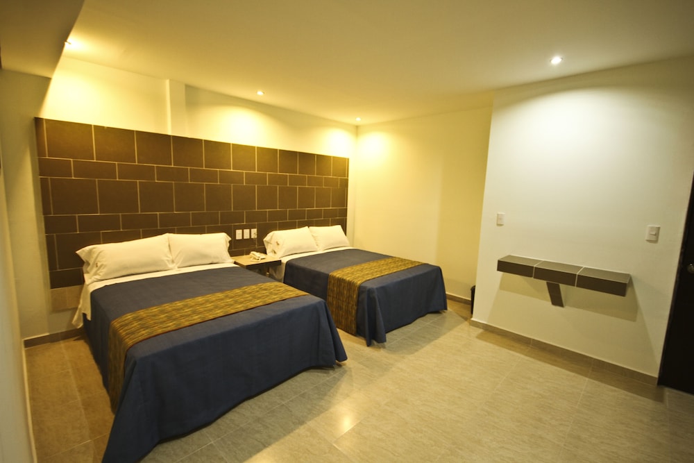 Superior Triple Room photo 3