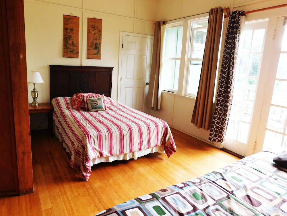 Traditional Cottage, 3 Bedrooms, 2 Bathrooms photo 1
