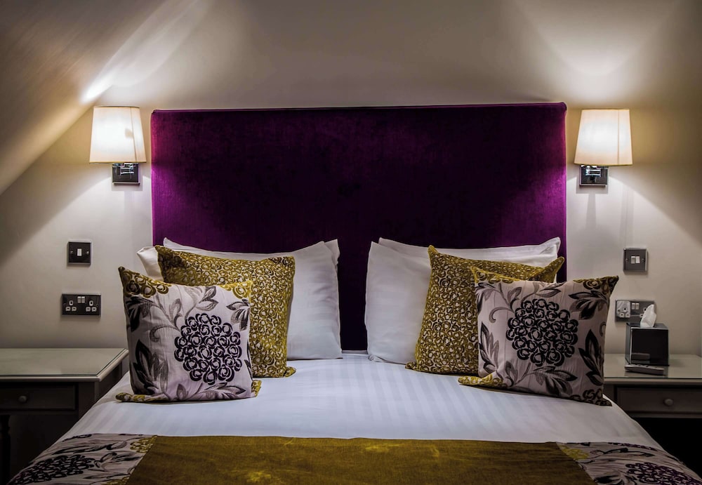 Suite, 1 King Bed, Non Smoking photo 1