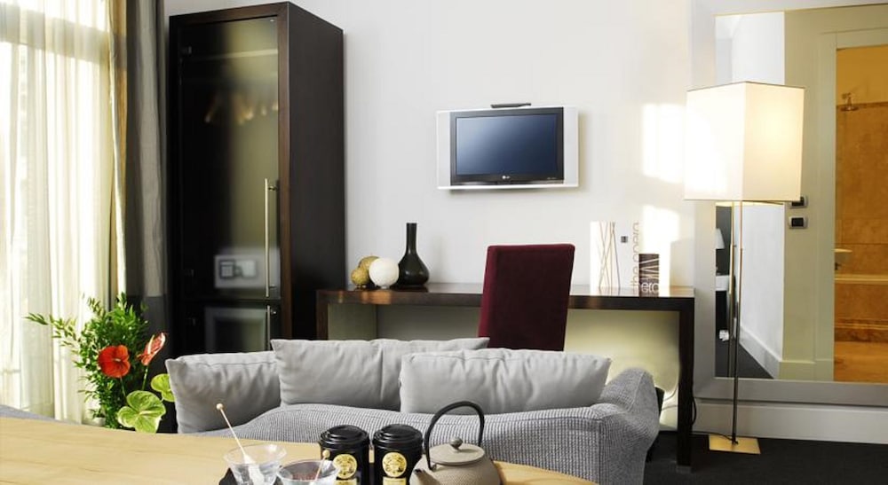 Double or Twin Room, 1 Bedroom (3 pax)