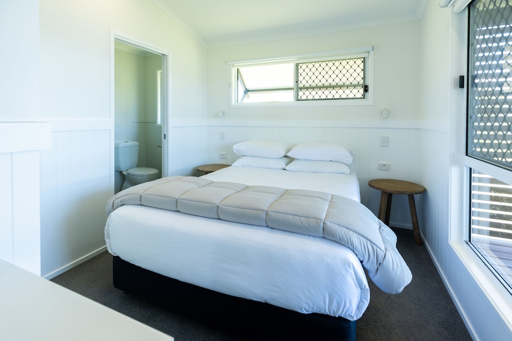 Superior Villa, 3 Bedrooms, Lake View photo 3