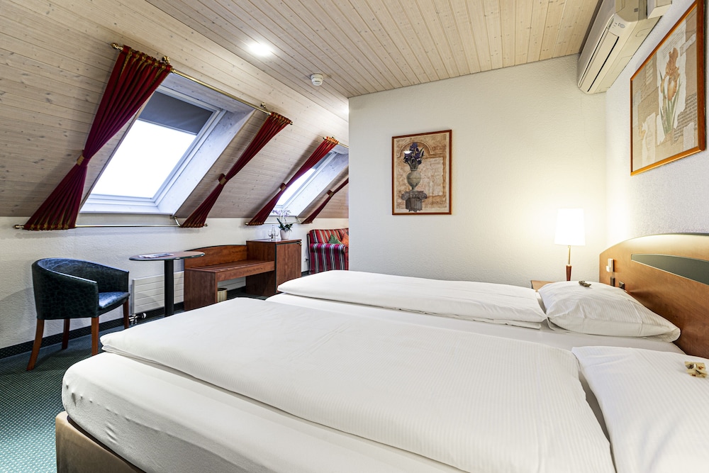 Junior Suite, Non Smoking photo 2