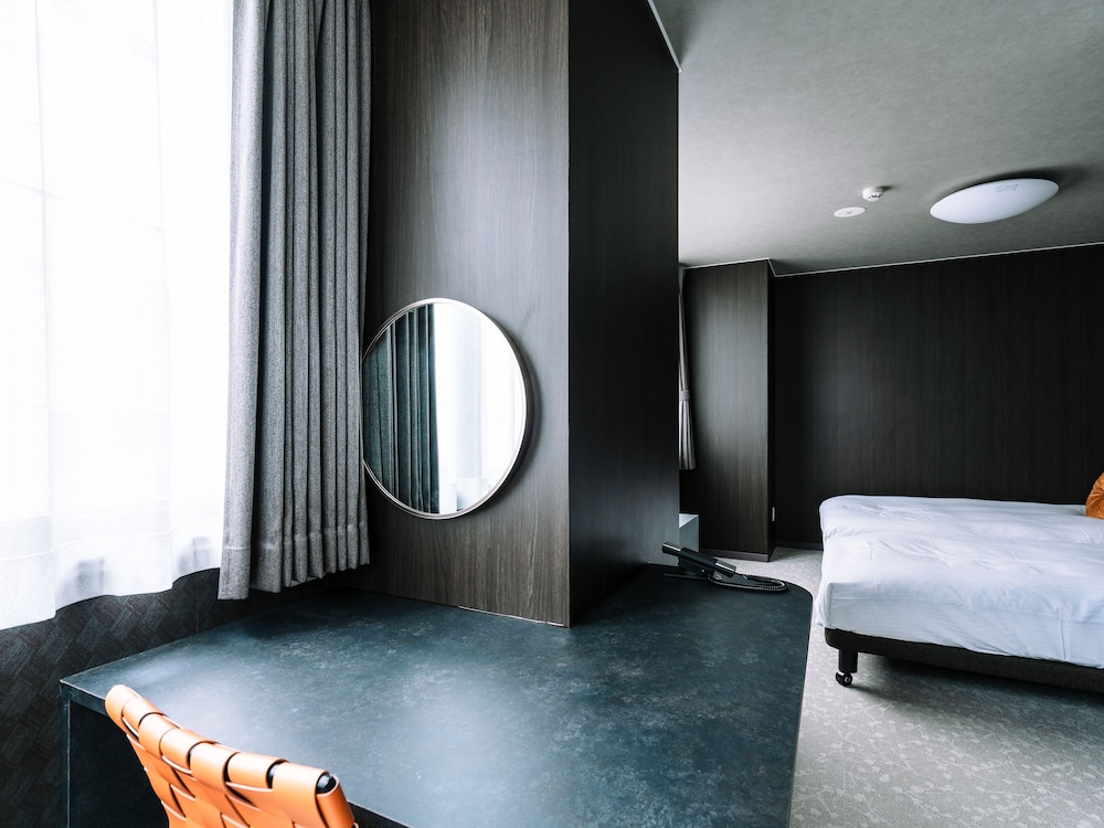 Basic Twin Room - Photo 2