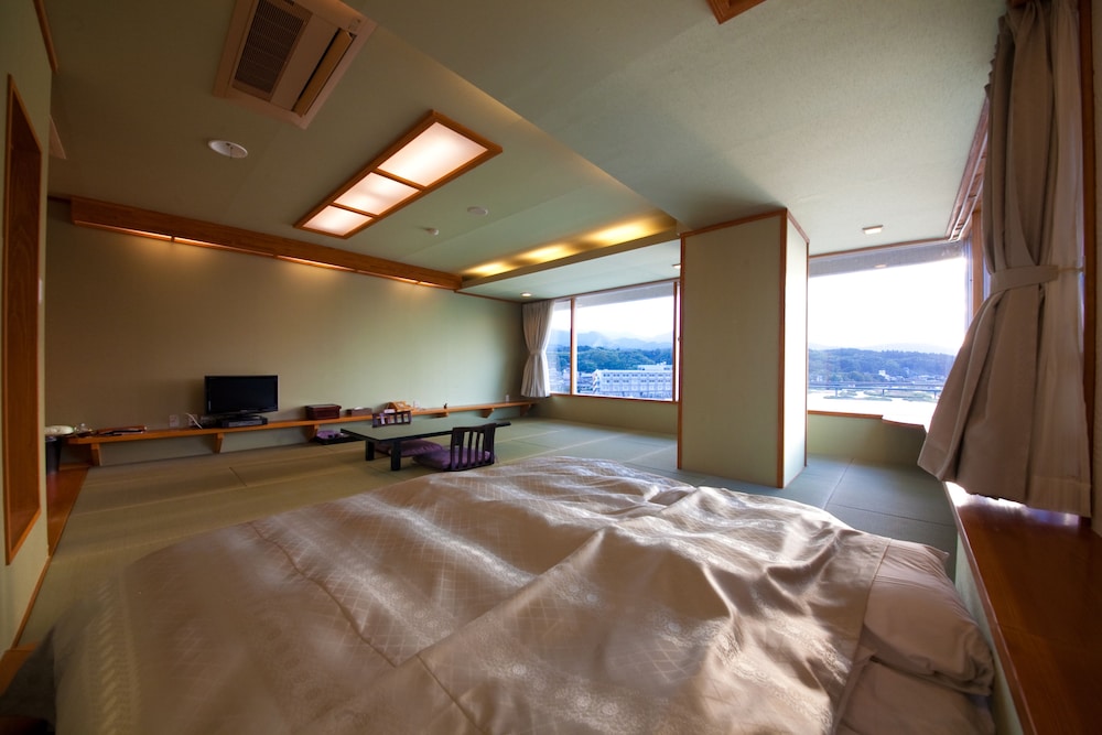 Family Room photo 2