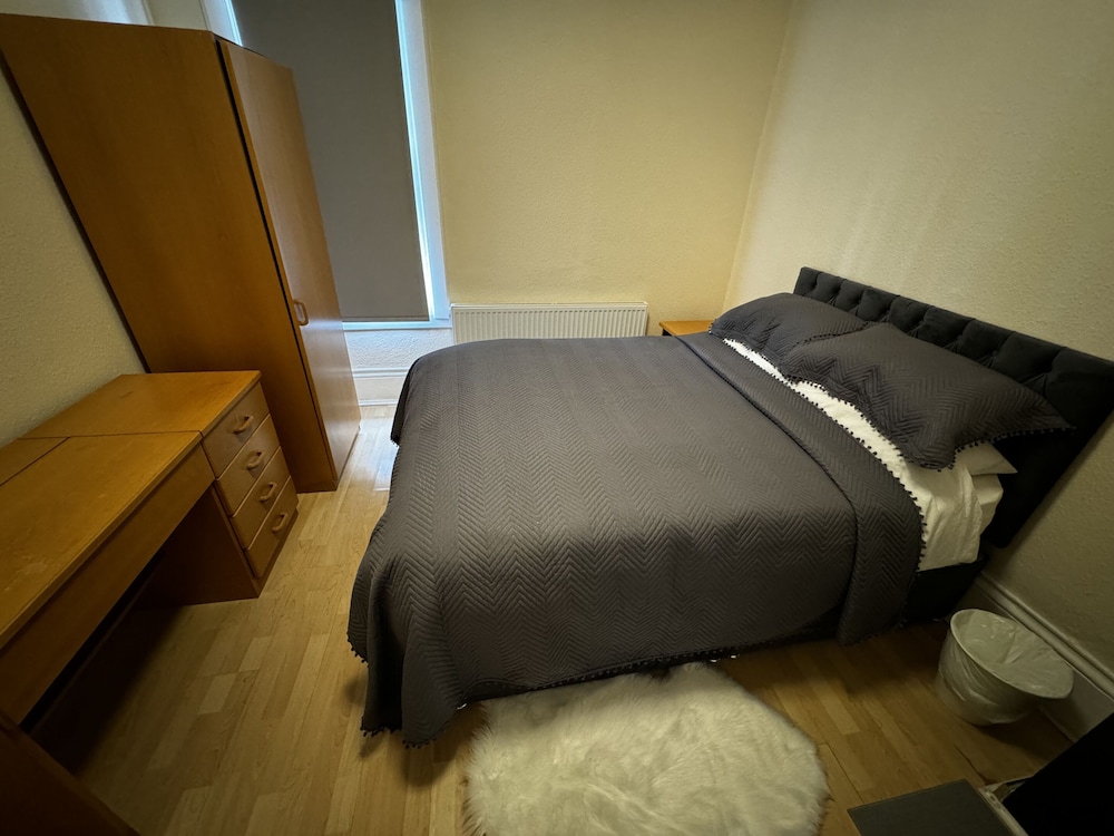 Standard Double Room, Shared Bathroom