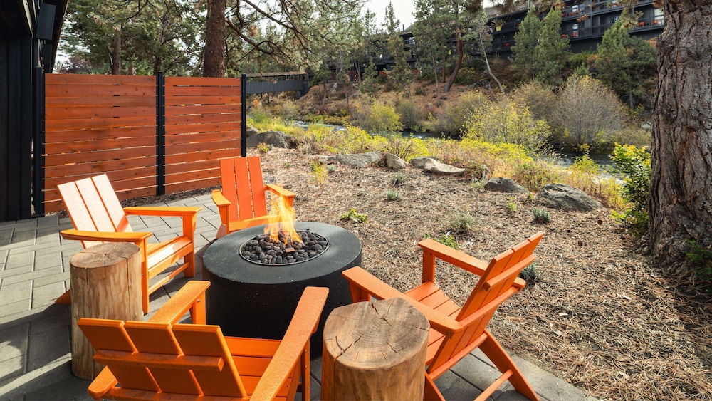 Room, 2 Queen Beds, River View (Fire Pit) - Photo 6