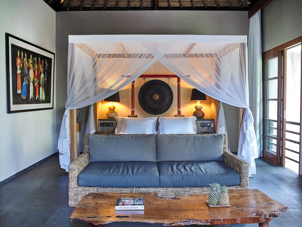 Bamboo Pool Villas
