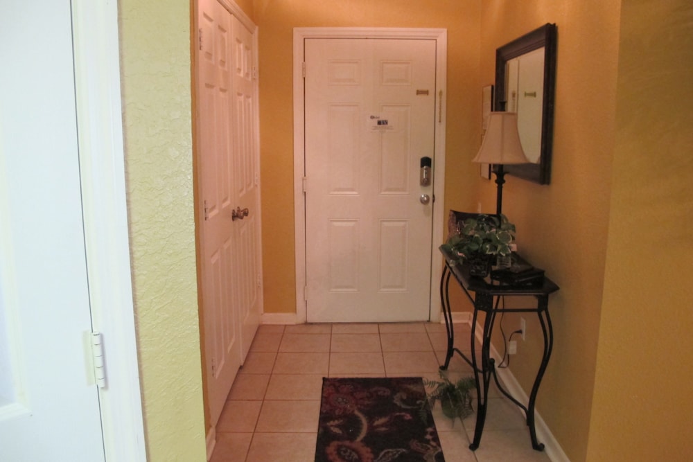 Condo, 3 Bedrooms