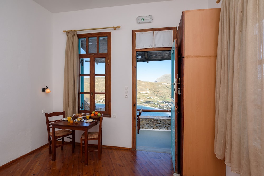 Romantic Studio, Sea View photo 2