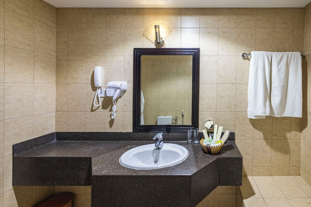 Triple Room, City View photo 3