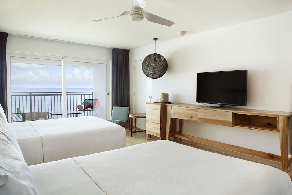 Deluxe Room, 2 Double Beds, Non Smoking, Ocean View - Photo 9