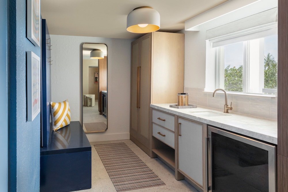 Junior Suite, 1 King Bed, Ocean View