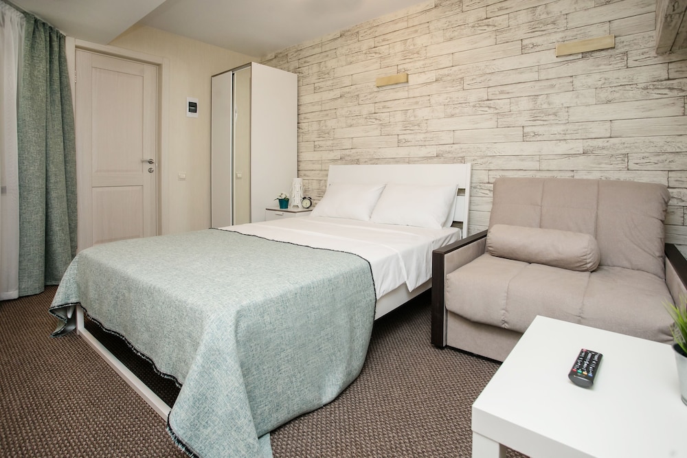 Standard Triple Room, Private Bathroom photo 3