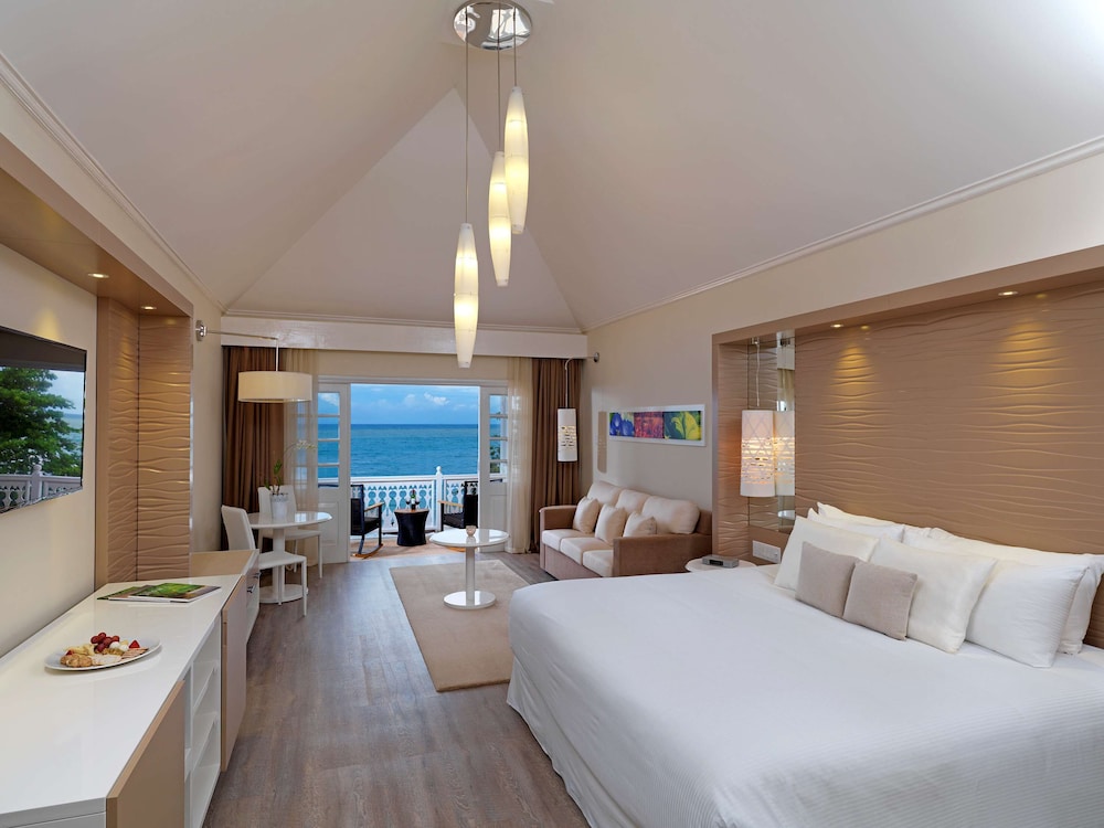 The Level Oceanfront photo 1