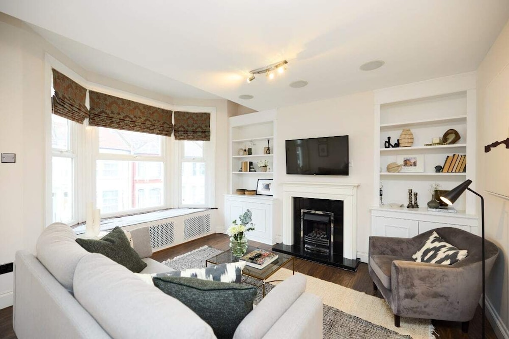 Apartment (2 Bedrooms)