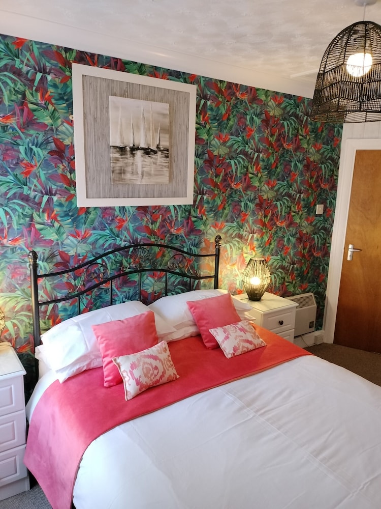 Double Room, Ensuite (Dolbadarn) photo 1