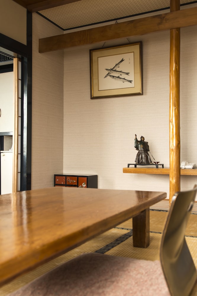 Japanese Style Room With Private Toilet, Shared Bathroom photo 2
