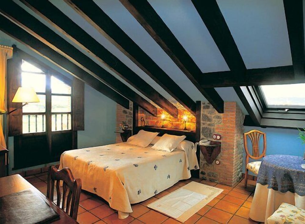 Standard Double or Twin Room - Photo 31