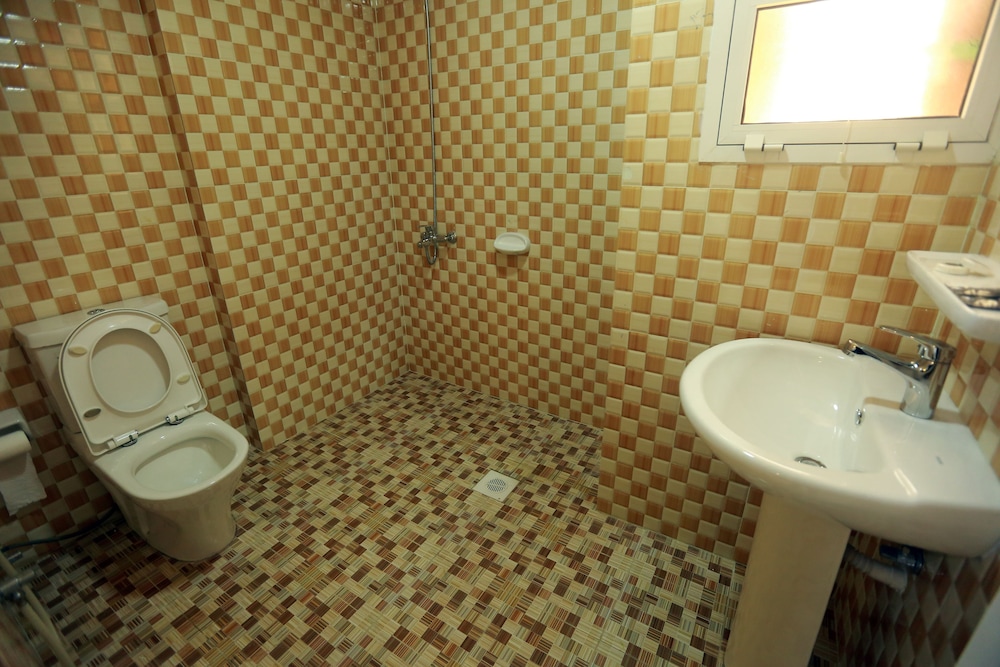 Standard Double Room - Photo 6