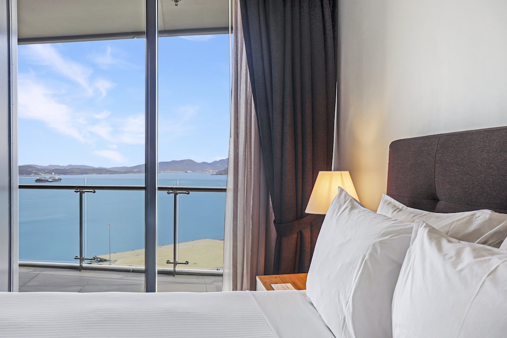 Suite, 2 Queen Beds, Harbor View (High Floor) - Photo 1