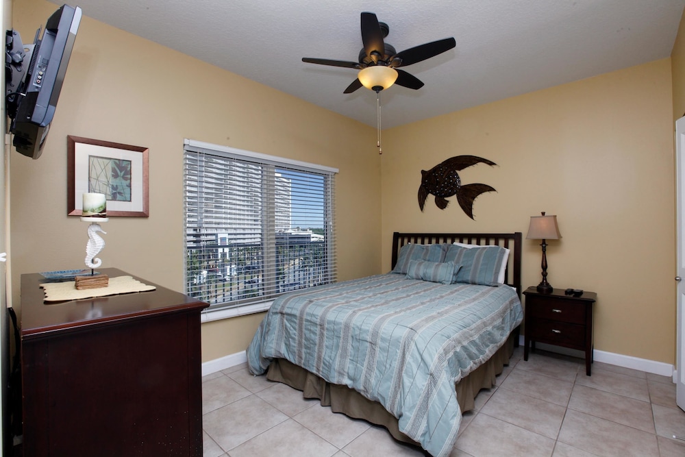 Condo, 2 Bedrooms Plus Bunk Area, 3 Bathrooms (519)