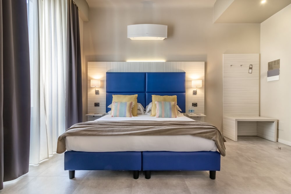 Deluxe Double or Twin Room, Ensuite, City View