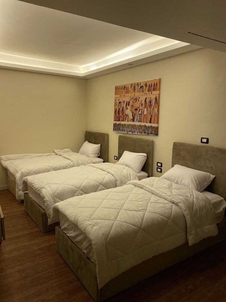 Design Triple Room
