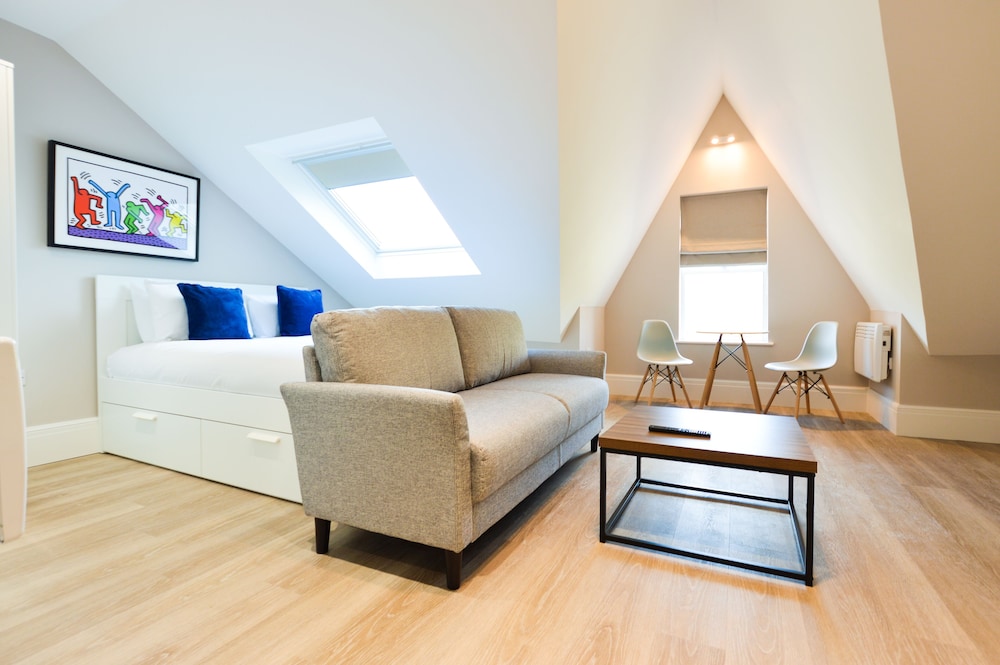 Deluxe Studio Apartment photo 1