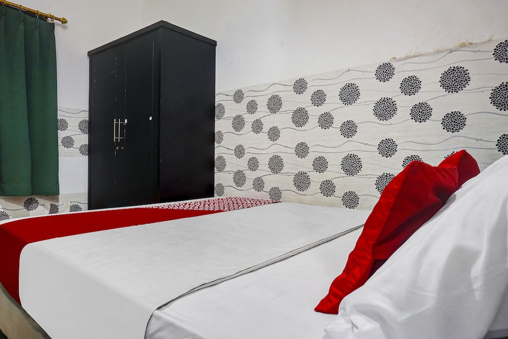Standard Double Room - Photo 13