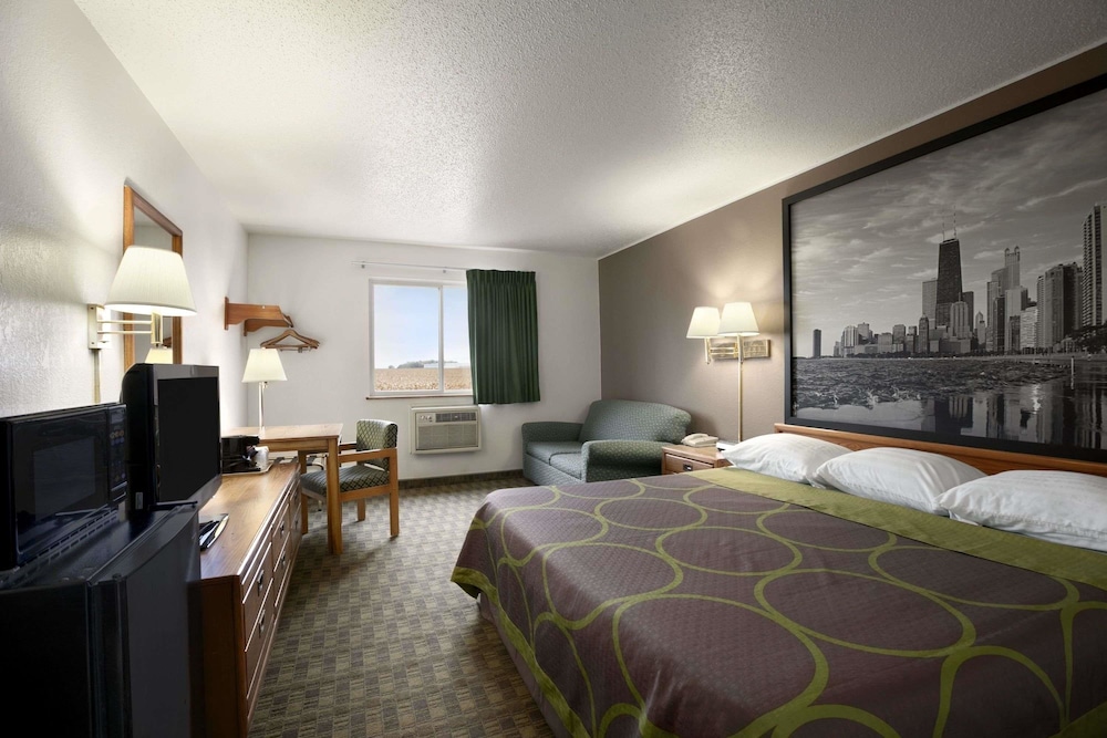 Room, 1 King Bed, Non Smoking - Photo 1