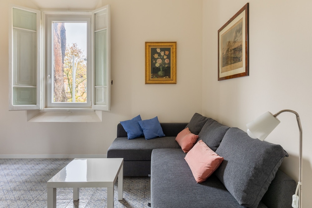 Basic Apartment