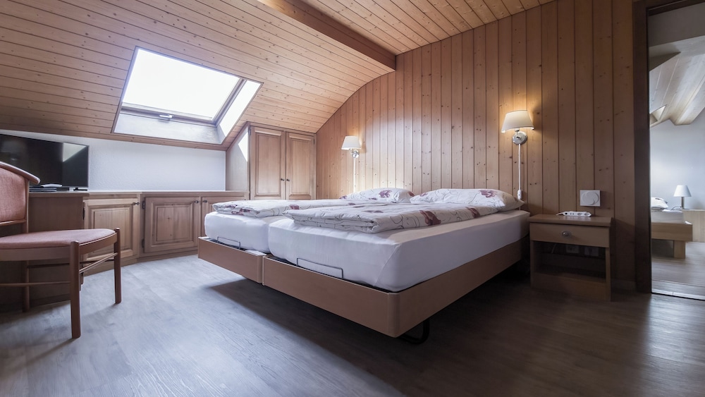 Family Apartment (Excl. 150CHF cleaning fee) photo 3