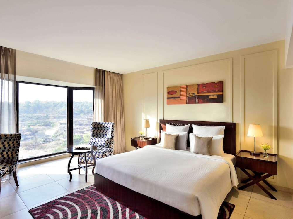 Superior Room, 1 King Bed