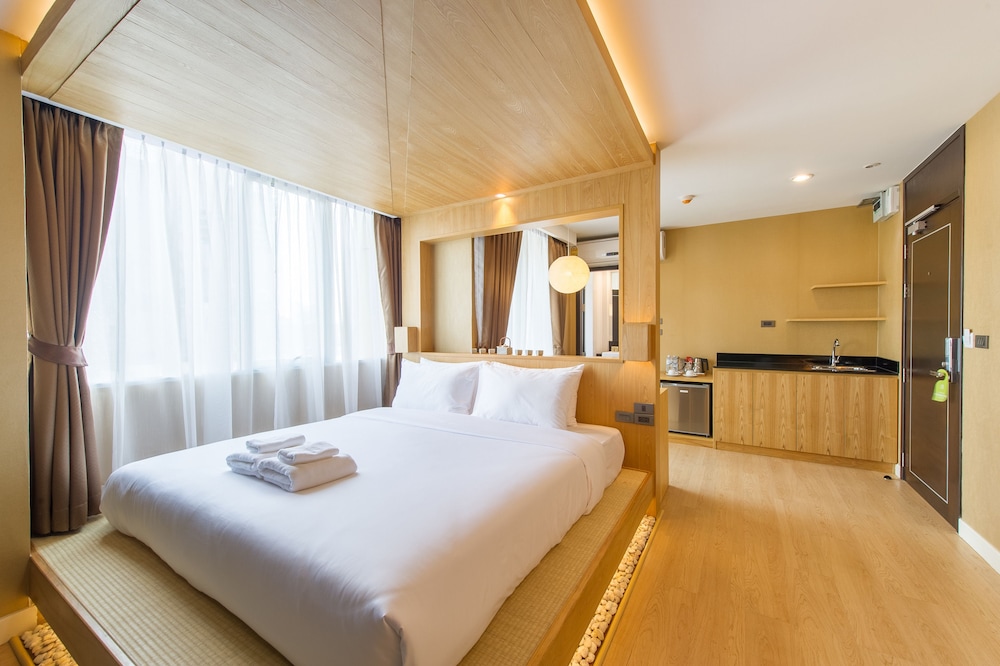 Superior Double Room, Balcony photo 2
