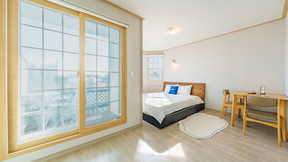Basic Room, 1 Bedroom (Gomsol 103 (Private BBQ,Pet friendly))