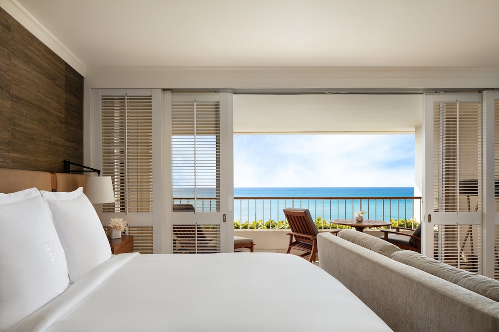 Club Ocean Front Room King, Club Lounge Access - Photo 1