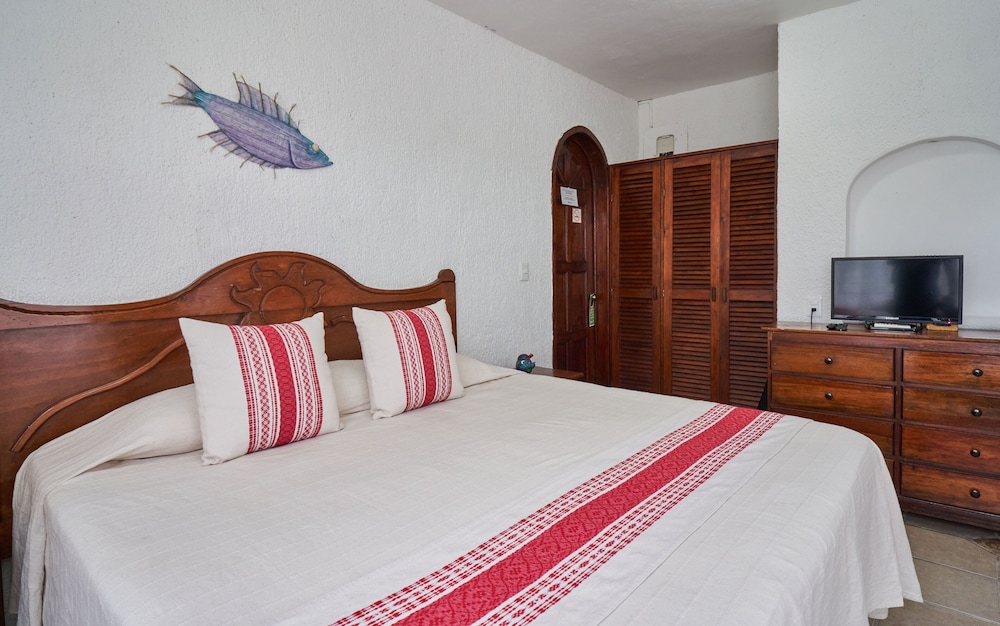 Standard Room, 1 King Bed - Photo 2