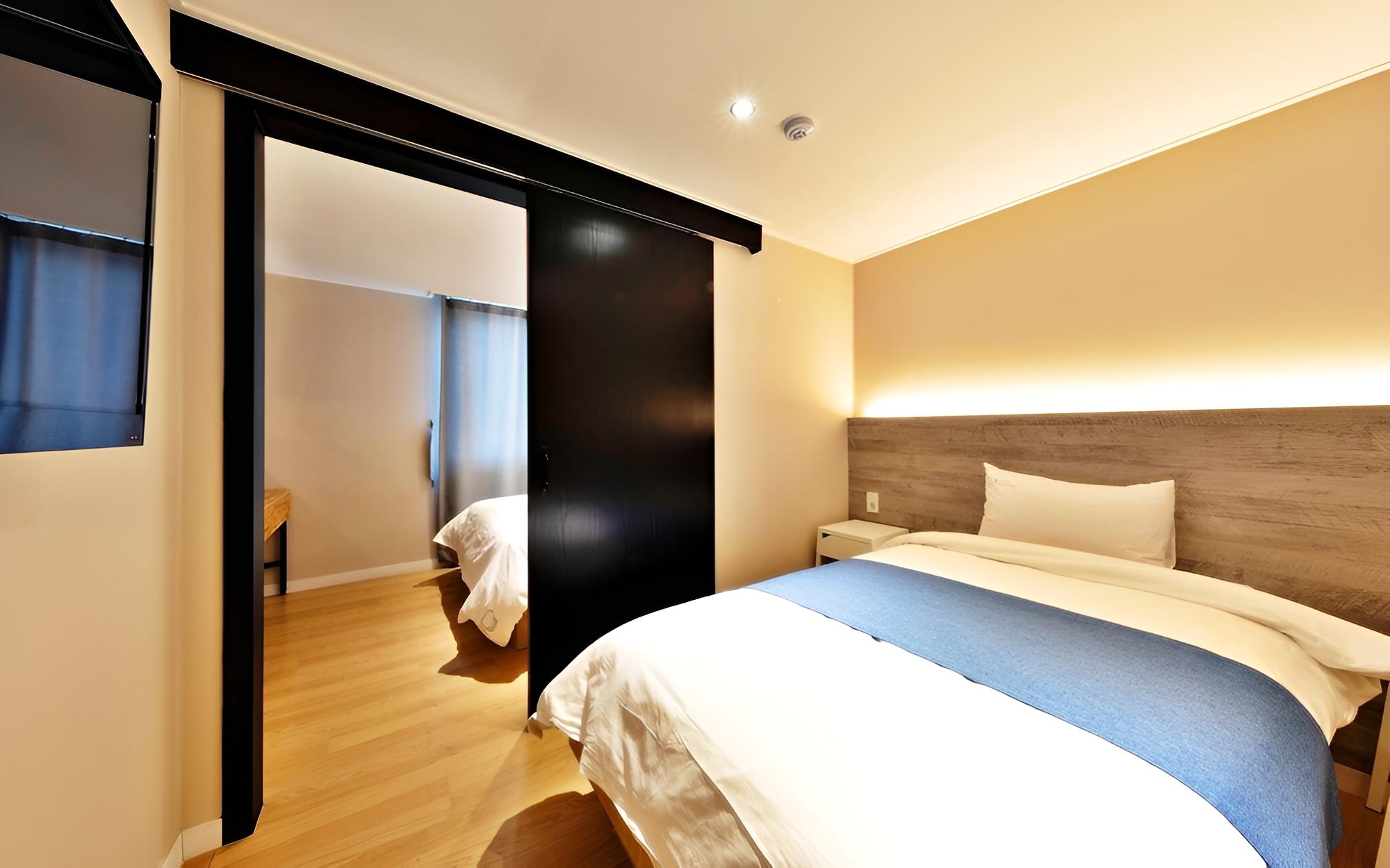 Room (Premium Twin) photo 2