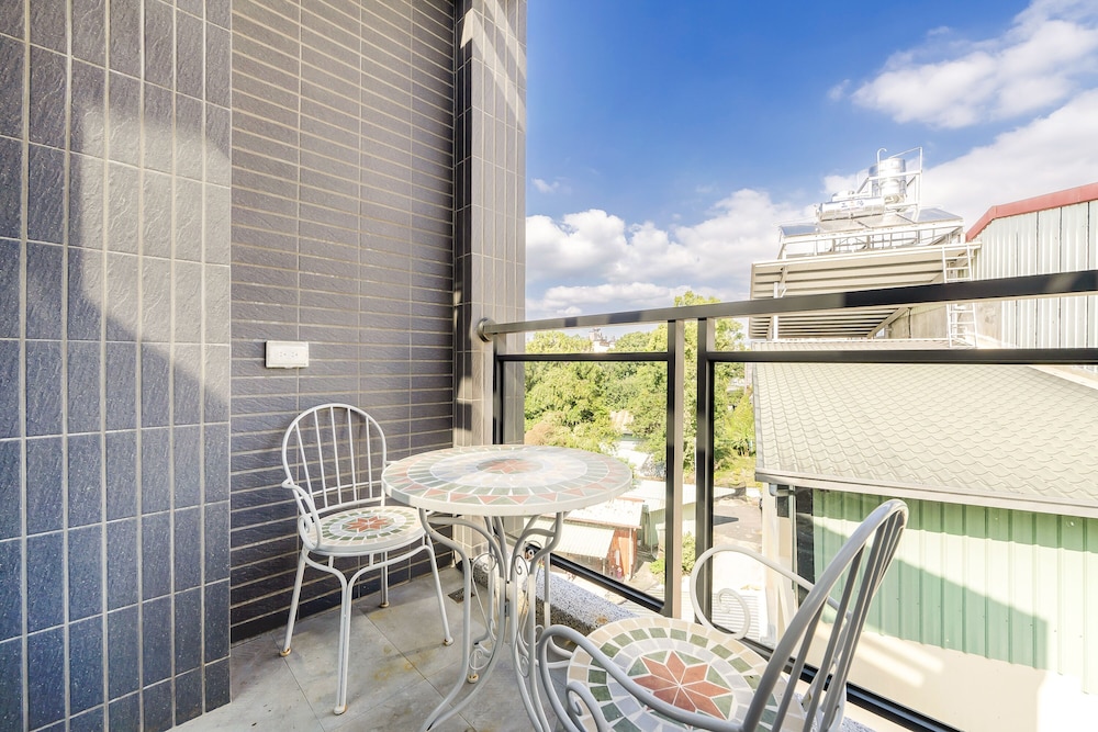 Superior Quadruple Room with Balcony photo 2
