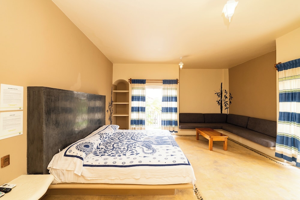 Superior Room, 1 King Bed
