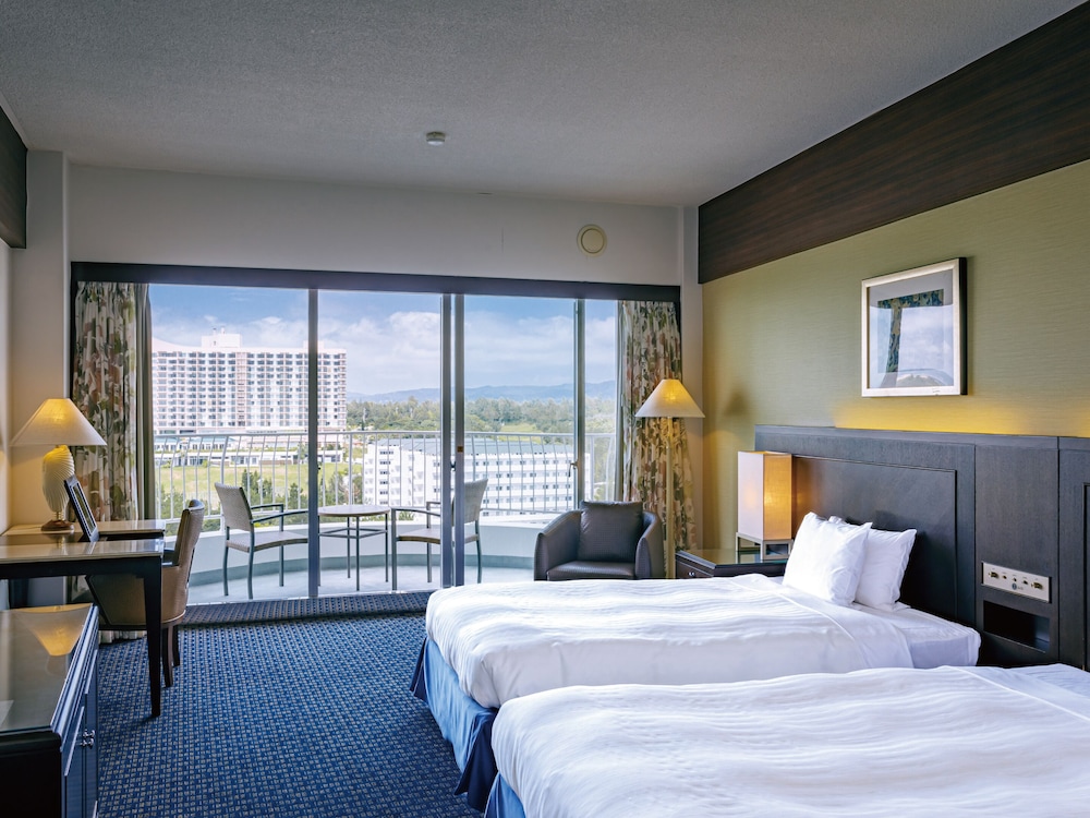 Ocean Tower Partial Ocean View/5th to 7th Floors (For 3 People Use) Non-Smoking - Photo 1