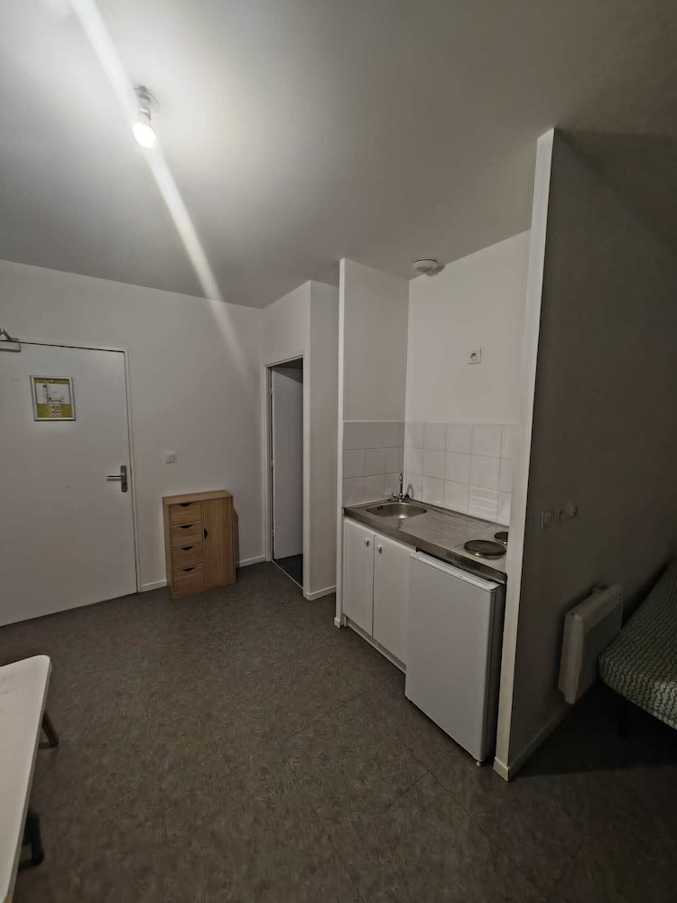 Comfort Room, Kitchenette photo 3