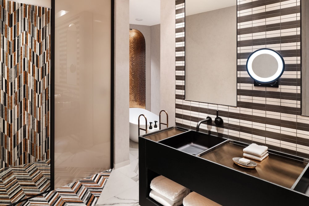 Premium Suite, 1 Bedroom - Photo 4