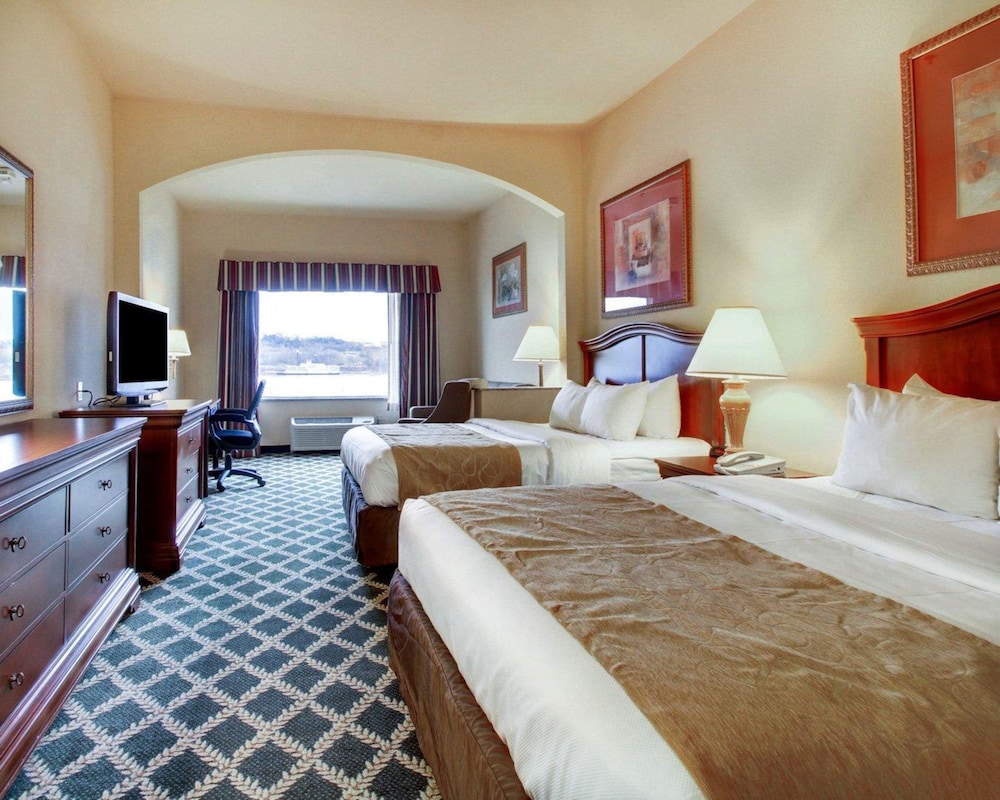 Room, Multiple Beds, Accessible, Non Smoking - Photo 4