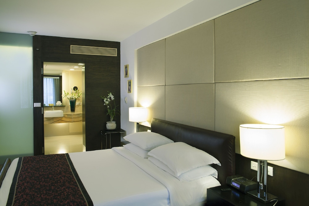 Executive Suite photo 2